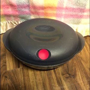 Tupperware Microwavable Steamer 121